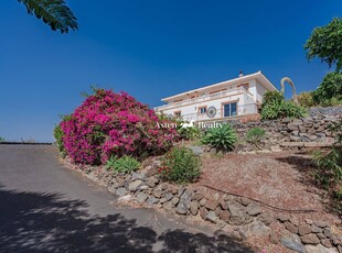 Chalet en venta en Las Moraditas, Adeje, Tenerife