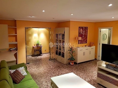 Alquiler de piso en El Pinar - San León - Las Viñas de 3 habitaciones con muebles y balcón