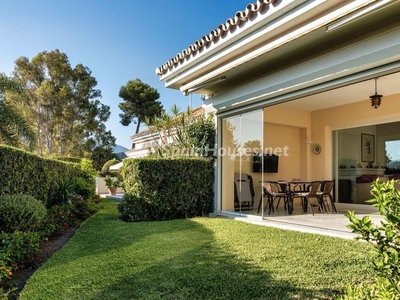 Casa en venta en Nueva Andalucía, Marbella