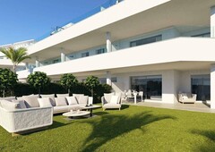 Apartamento en venta en Cancelada, Estepona, Málaga