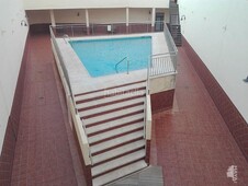 Piso primero con 2 habitaciones, ascensor, piscina comunitaria, calefacción y aire acondicionado en Alcázares (Los)