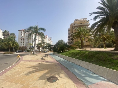 Apartamento en venta en Estepona, Málaga