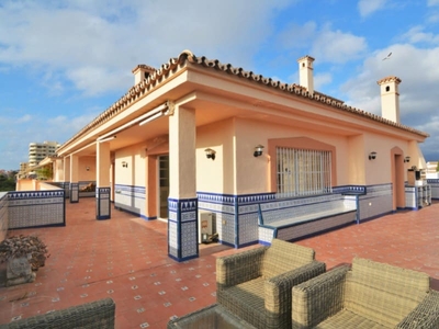 Apartamento en venta en Zona Puerto Deportivo, Fuengirola, Málaga