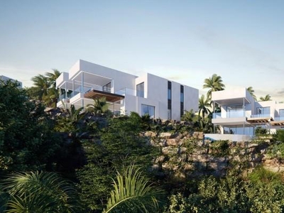 Casa adosada en venta en Bahía de Marbella, Marbella
