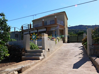 Casa en venta en Alzira