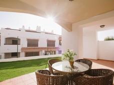 Venta Piso Guillena. Piso de dos habitaciones en jose maria olazabal. Con terraza