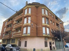 Venta Piso Tortosa. Piso de cuatro habitaciones en Carrer del Metge Freixas. Tercera planta con terraza