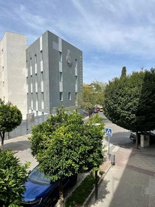 Alquiler de piso en calle Fermín Palma de 3 habitaciones con garaje y muebles