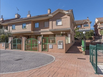 Chalet adosado en alquiler, Boadilla del Monte, Madrid