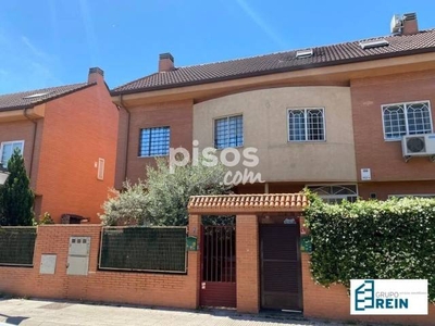 Chalet en venta en Avenida de las Flores, 18, cerca de Calle de los Nardos