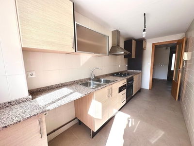 Piso de 3 dormitorios en Catarroja, Calle Rei Jaume I , Nº28 Venta Catarroja