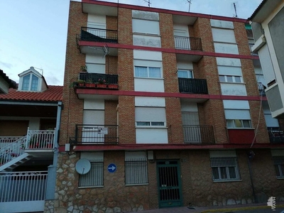 Piso en venta en Pedro Muñoz de 3 habitaciones con terraza y balcón