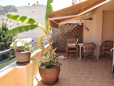 Venta de piso en calle Lirios de 3 habitaciones con terraza y garaje