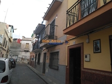 Casa adosada adosado en venta en amate - su eminencia - La Plata, 3 dormitorios. en Sevilla