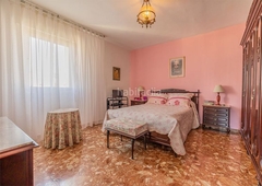 Piso con cuatro dormitorios en Martiricos - La Roca - La Rosaleda Málaga