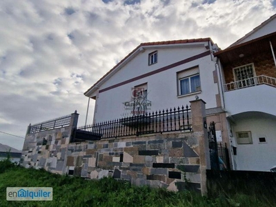 Casa Zona Milagrosa ( Muy Prox. Centro ) / Amueblado