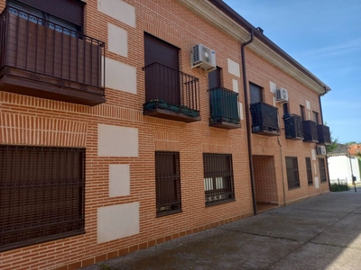 Duplex en venta en Valdeavero de 95 m²
