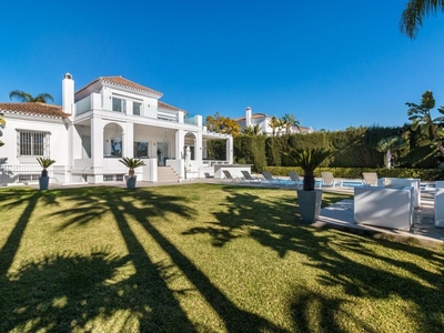 Nueva Andalucia villa en venta