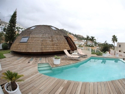 Venta de casa con piscina y terraza en La Capellanía-El Higuerón (Benalmádena)