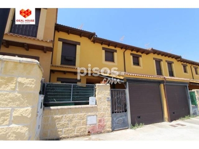 Casa adosada en venta en Calle Barriales en Garcillán por 106.000 €