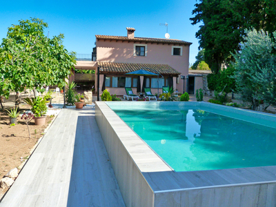 Casa de campo con piscina y vistas en Lloseta