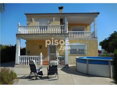 Casa en venta en Periurbano Este - Campiña - Alcolea en Periurbano Este-Santa Cruz por 256.000 €