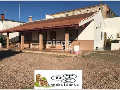 Chalet en venta en Periurbano Este - Campiña - Alcolea en Periurbano Este-Santa Cruz por 110.000 €