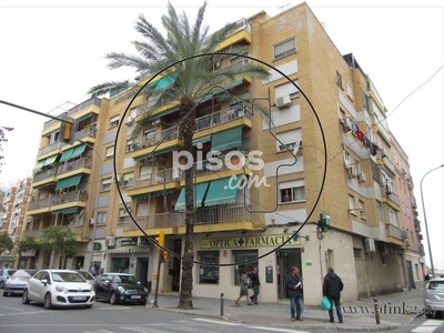 Piso en venta en Avenida de Cristóbal Colón, cerca de Calle Rosita Barrios Balboa