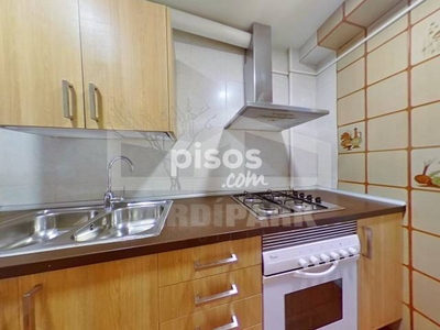 Piso en venta en Passeig del Vint-I-dos de Juliol, cerca de Carrer de Santa Cecília en Ca n'Anglada por 96.900 €