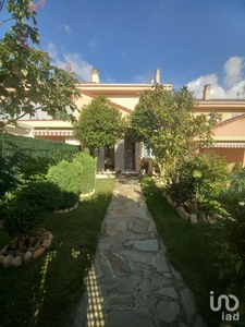 Casa 4 habitaciones de 190 m² en Llanos de Alba (24649)