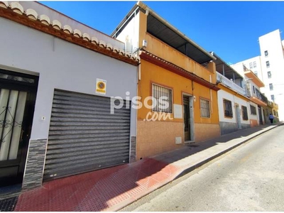 Casa adosada en venta en Calle Ambrioso Morales, nº 7