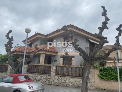 Chalet en venta en Carrer de Santiago Rusiñol