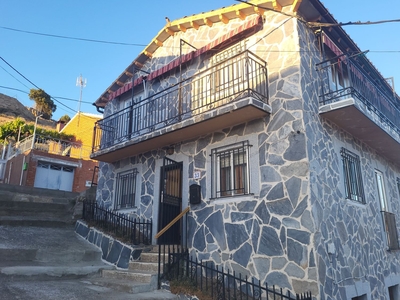 Chalet pareado en venta, Burgohondo, Ávila