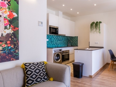 Elegante apartamento de 3 dormitorios en alquiler en Poblenou, Barcelona