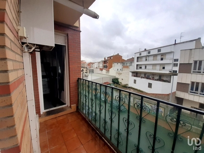 Piso 3 habitaciones de 100 m² en La Bañeza (24750)