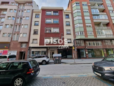 Piso en alquiler en Avenida de Valdés, 32