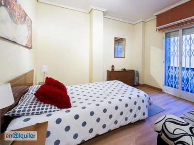 Amplio apartamento de un dormitorio en el centro de Madrid