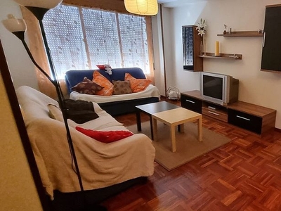 Piso en venta en Centro - Burgos de 4 habitaciones con terraza y garaje