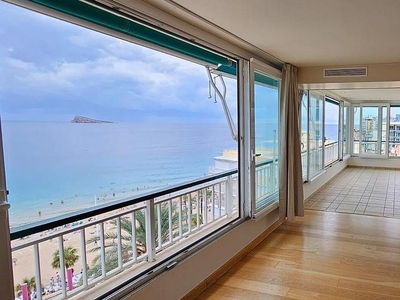 Alquiler de piso en Playa de Levante de 3 habitaciones con terraza y piscina