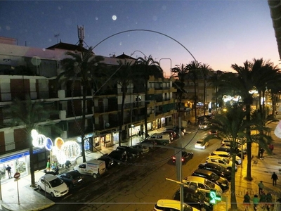 Piso en alquiler en avenida Andalucía de 3 habitaciones con terraza y muebles