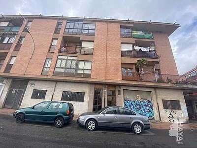 Piso en venta en Bañeza (La) de 3 habitaciones con ascensor