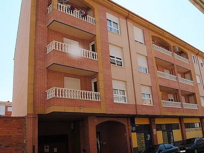 Piso en venta en Bañeza (La) de 3 habitaciones con garaje y ascensor