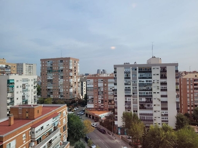 Piso en venta en Ciudad Universitaria de 3 habitaciones con aire acondicionado y calefacción