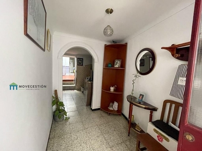 Venta de casa con terraza en Ubrique, AYUNTAMIENTO