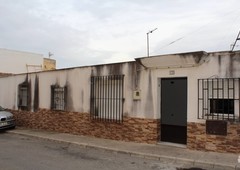 Chalet adosado en venta en Calle Sor Agustina Barcia Alcazar, 11400, Jerez De La Frontera (Cádiz)