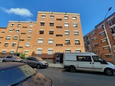 Venta Piso Sabadell. Piso de tres habitaciones en Calle Mas Canals. Buen estado cuarta planta