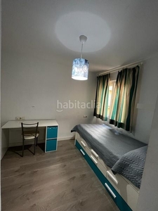 Alquiler ático atico 3 habitaciones, dos baños, disponible para larga temporada en Fuengirola