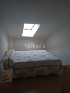 Alquiler ático con 3 habitaciones amueblado con ascensor y aire acondicionado en Murcia