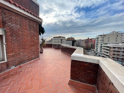 Alquiler ático con excelente terraza en Navas Barcelona
