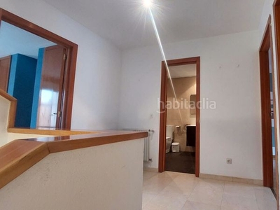 Alquiler casa con 6 habitaciones con parking y calefacción en Tres Cantos